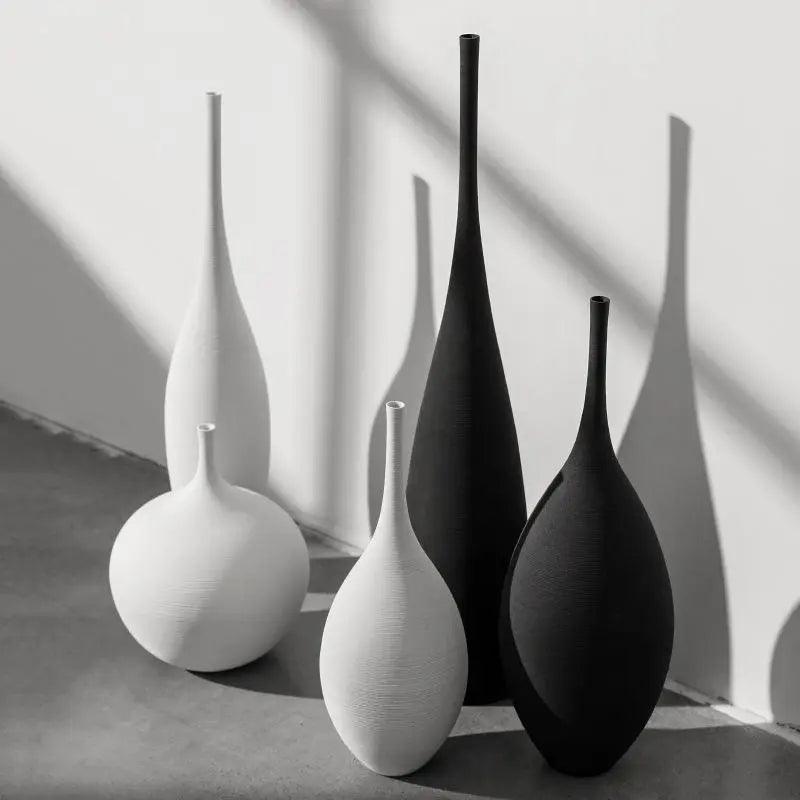 Alma - Minimalistic Handmade Ceramic Vase