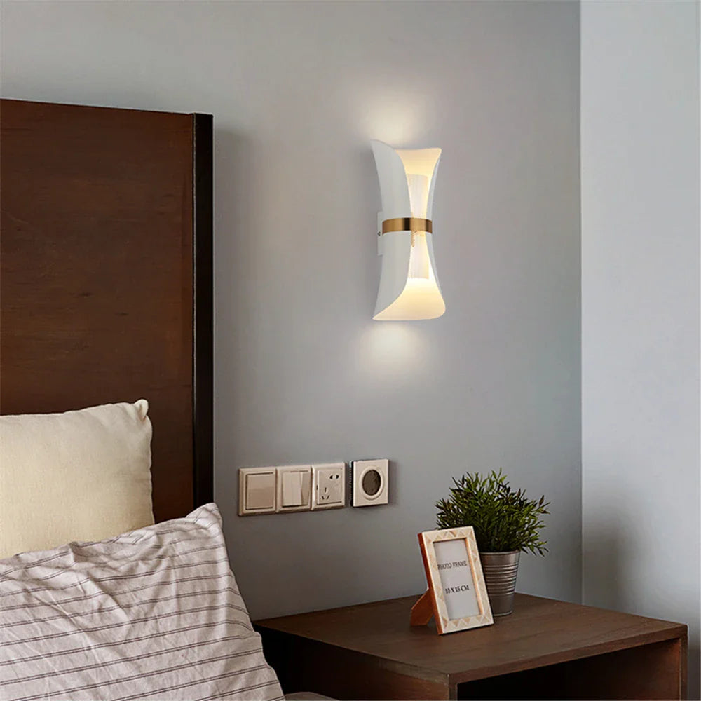 Aslaug - Nordic Wall Lamp