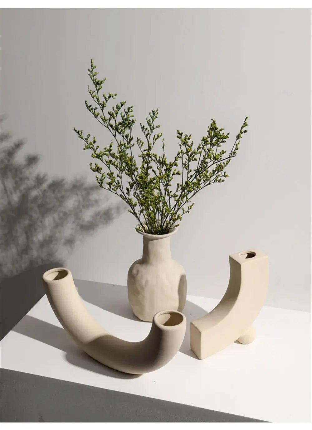 Ingrid - Minimal Ceramic Vase