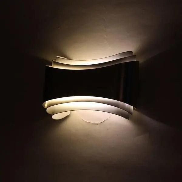 Kaia - Curved Modern Wall Sconce with LED