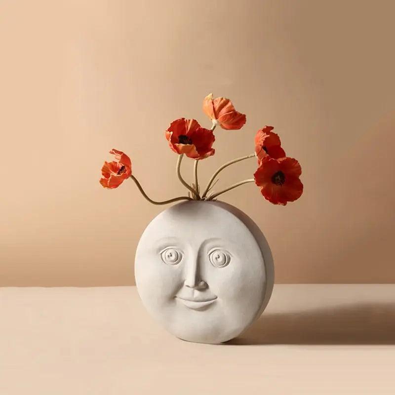 Linnea - Nordic Ceramic Face Vase