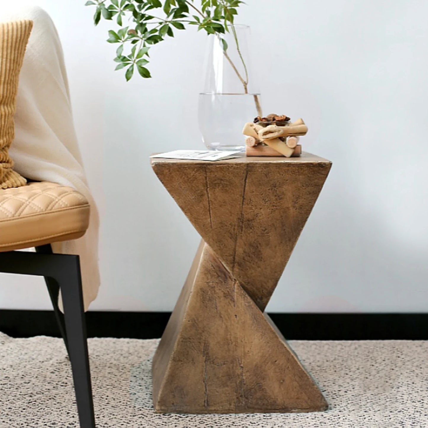 Axel - Modern Geometry Side Table